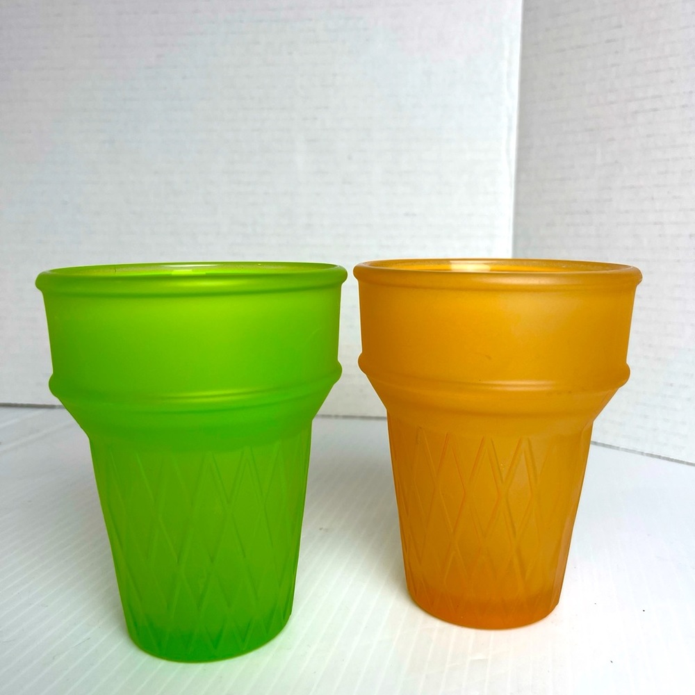 Libby Ice Cream Cone glasses vintage set of 2